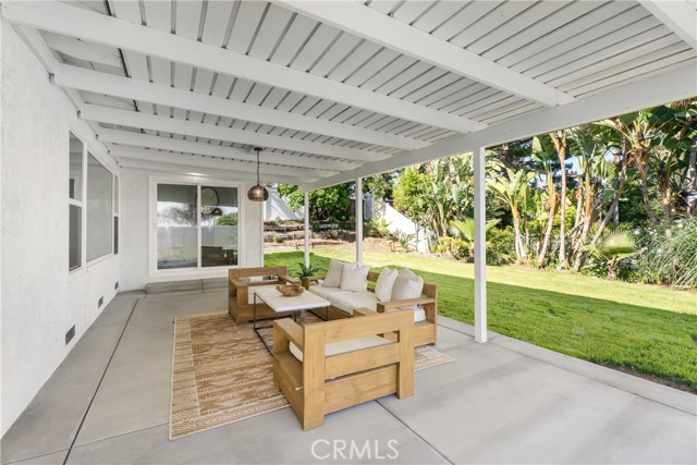 4532 Zella Lane, Yorba Linda CA: https://media.crmls.org/medias/b6714f07-3521-42ce-8fde-735ccbbebe49.jpg