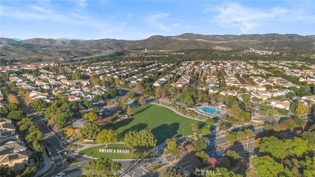 MLS #OC25274219 image #38