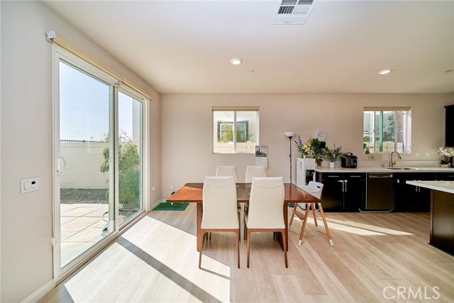 Detail Gallery Image 12 of 41 For 1202 Clipper Ln, Harbor City,  CA 90710 - 4 Beds | 3 Baths