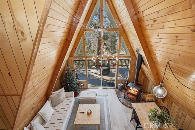 Detail Gallery Image 18 of 40 For 1146 Ridge, Fawnskin,  CA 92333 - 2 Beds | 1 Baths