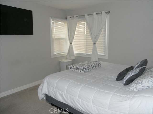 3071 N Crescent Avenue, San Bernardino CA: https://media.crmls.org/medias/b6737bb7-587c-4476-9e42-e0bc3a094fc6.jpg