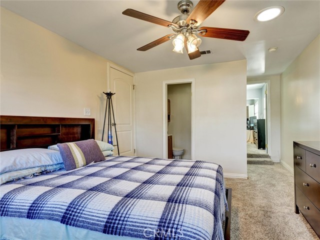 Detail Gallery Image 22 of 32 For 812 W Athens, Los Angeles,  CA 90044 - 4 Beds | 3 Baths