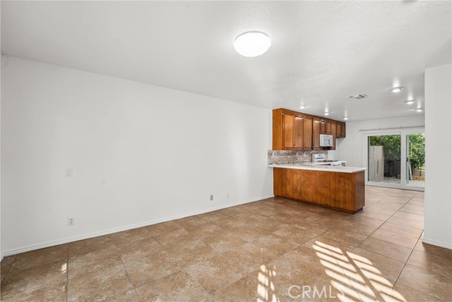 Image 39 of 75 For 12203 Santa Gertrudes Avenue 21