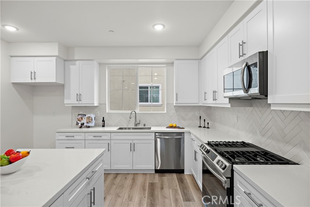 Detail Gallery Image 17 of 47 For 17914 Goodyear, Carson,  CA 90746 - 3 Beds | 3/1 Baths