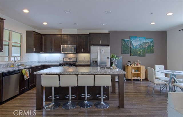 Detail Gallery Image 7 of 19 For 524 S Anaheim #1,  Anaheim,  CA 92805 - 3 Beds | 2 Baths