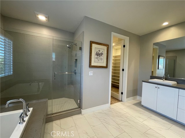 170 Villa Ridge, Irvine CA: https://media.crmls.org/medias/b6771086-a5e0-430d-8720-35af48a849b0.jpg