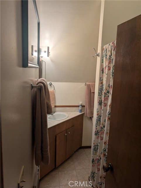 Detail Gallery Image 26 of 44 For 31 Matterhorn Dr, Bridgeport,  CA 93517 - 3 Beds | 2 Baths