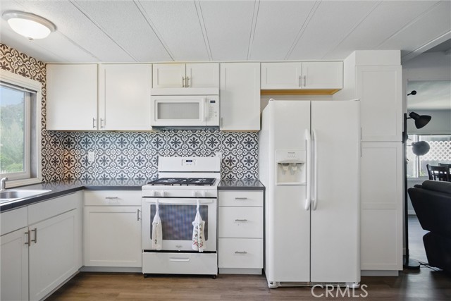 Detail Gallery Image 8 of 22 For 982 E Lassen Ave #32,  Chico,  CA 95973 - 2 Beds | 1 Baths