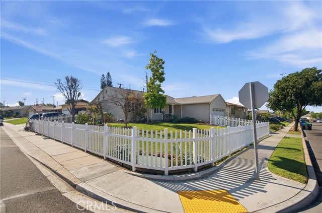 Detail Gallery Image 12 of 14 For 2300 Fulton Ave, Monterey Park,  CA 91755 - 3 Beds | 2 Baths