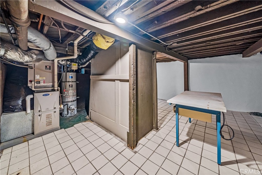 https://media.crmls.org/medias/b678b3f1-e73b-46d7-9629-e3f0f680eb61.jpg?preset=X-Large