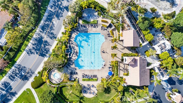 10 Sitges, Laguna Niguel CA: https://media.crmls.org/medias/b6794a14-1edf-4520-a59b-5ba19462bd55.jpg
