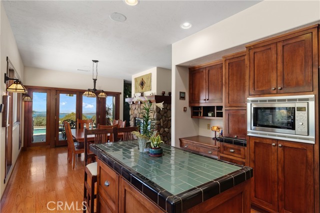 21475 Ridgedale Drive, Lake Mathews CA: https://media.crmls.org/medias/b6796040-a760-40fd-919b-934ddfa02292.jpg