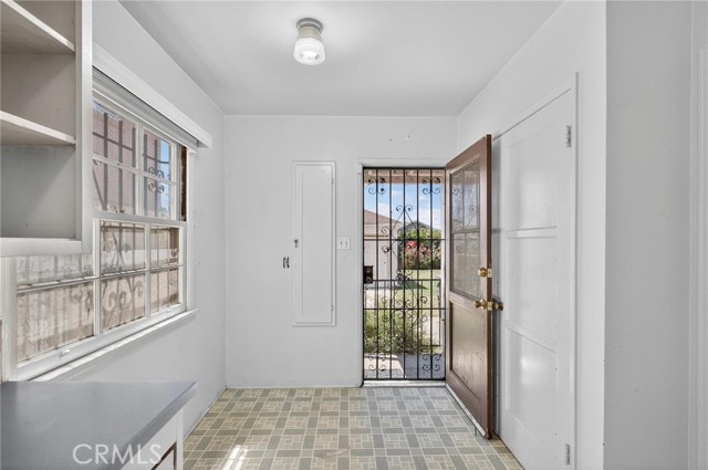 Detail Gallery Image 18 of 37 For 3727 West Bld, Los Angeles,  CA 90016 - 3 Beds | 1/1 Baths