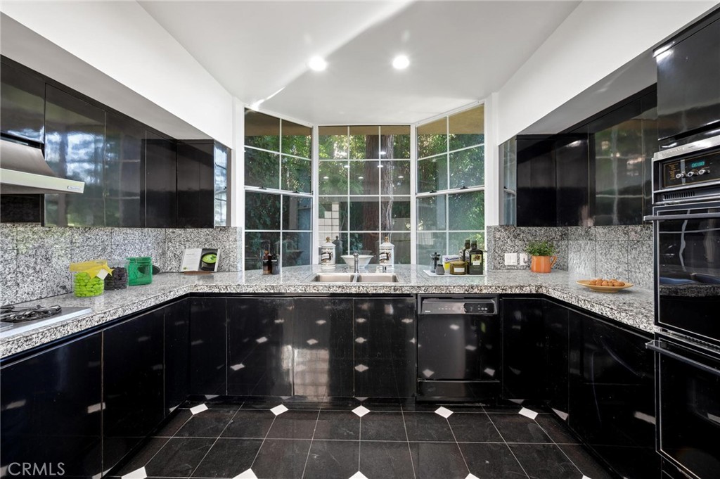 MLS #SR25256214 image #6