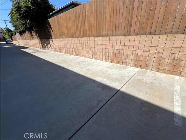 Detail Gallery Image 14 of 18 For 2502 Manhattan Beach Bld #10,  Gardena,  CA 90249 - 2 Beds | 1 Baths