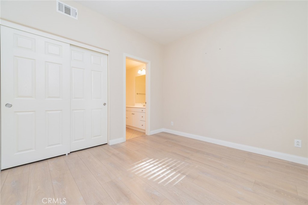 MLS #OC25278125 image #23