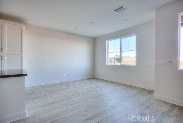 Detail Gallery Image 10 of 44 For 4076 E Lily Paseo #112,  Ontario,  CA 91761 - 3 Beds | 2/1 Baths