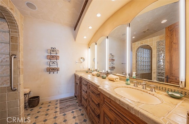 Detail Gallery Image 28 of 63 For 8730 Bluff Ct, Bradley,  CA 93426 - 5 Beds | 5/1 Baths