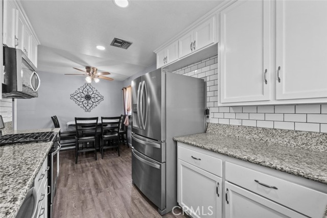 Detail Gallery Image 32 of 42 For 506 E Lingard St, Lancaster,  CA 93535 - 4 Beds | 2 Baths