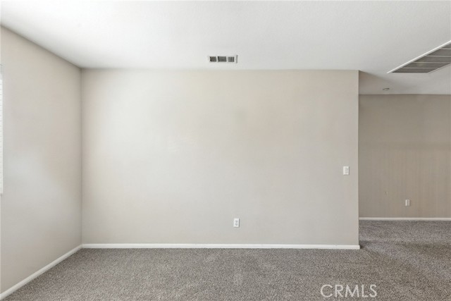 11144 Arizona Avenue, Riverside CA: https://media.crmls.org/medias/b67c8f27-b014-4fce-87c7-680a23c9c0ab.jpg