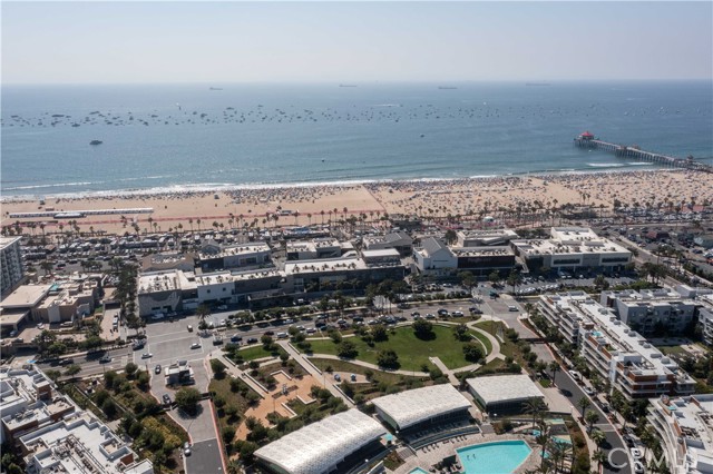 21682 Impala Lane, Huntington Beach CA: https://media.crmls.org/medias/b67c9e64-02ae-452f-abe0-9f960682bfb1.jpg