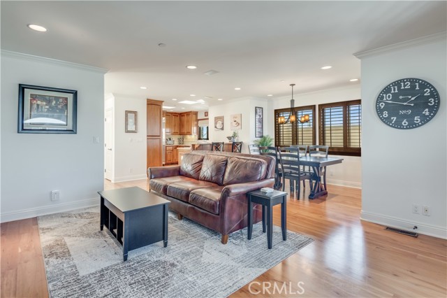 320 24th Place, Manhattan Beach, California 90266, 3 Bedrooms Bedrooms, ,3 BathroomsBathrooms,Residential,Sold,24th,SB21215481