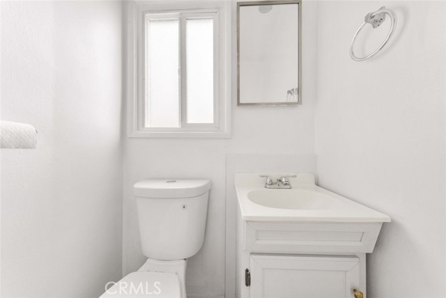 Detail Gallery Image 24 of 31 For 12329 Burton St, North Hollywood,  CA 91605 - 4 Beds | 2/1 Baths