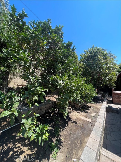 24224 Spicewood Lane, Harbor City CA: https://media.crmls.org/medias/b67d5ec5-880e-41e2-918e-175c6a7cfa54.jpg