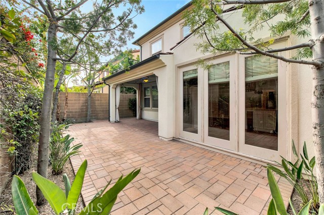 34 Somerton, Irvine CA: https://media.crmls.org/medias/b67da94b-b2ca-47e1-a45f-61f4a8556731.jpg