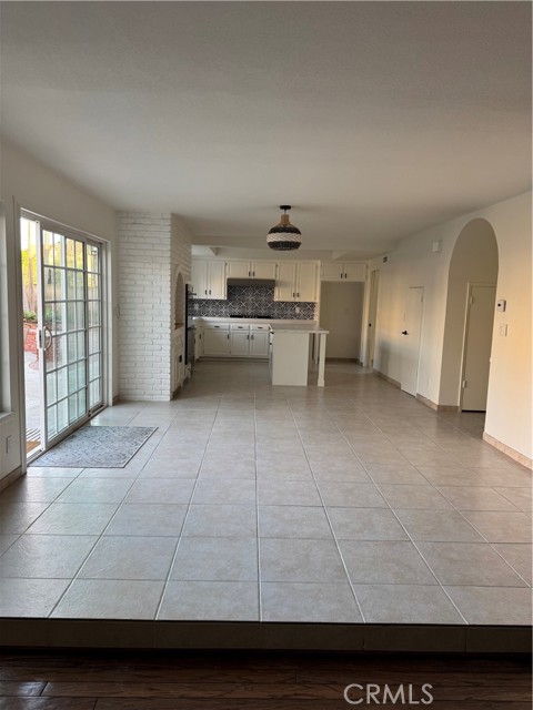 Image 13 of 34 For 9921 Oceancrest Drive