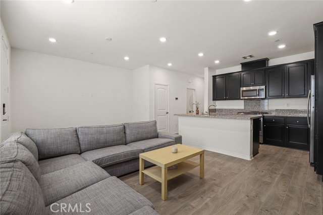 40302 Calle Real, Murrieta CA: https://media.crmls.org/medias/b67defc6-3870-4709-b36d-eece46825f85.jpg