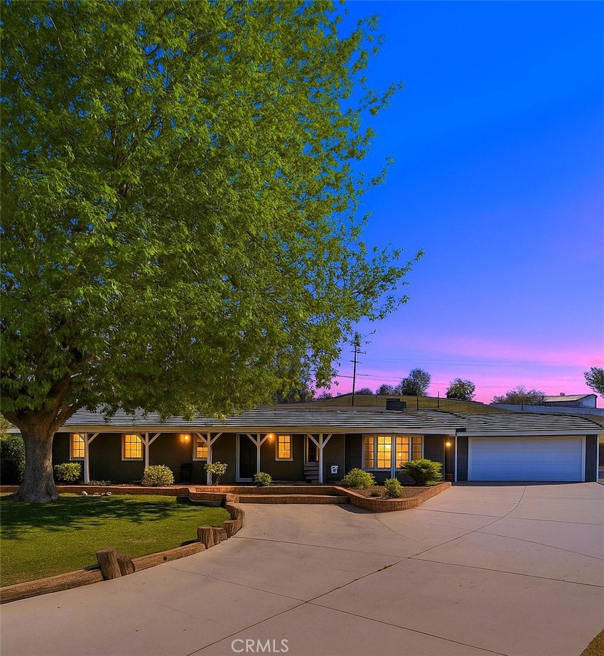 32722 Wagon Wheel Road Agua Dulce, California Welcome to this beautifully remodeled 3-bedroom, 2-bath single-story home, tucked away on a fully fenced lot in the peaceful community of Agua Dulce. With paved road access and thoughtful upgrades, this property offers the ideal blend of function, comfort, and rural charm.
Inside, you’ll find a bright, open layout with fresh paint, recessed lighting, and new luxury vinyl plank flooring. The heart of the home is the beautifully remodeled kitchen, complete with quartz countertops, shaker-style cabinets, a porcelain farmhouse sink, stainless steel appliances, and a large center island perfect for gathering with family and friends.
A cozy pellet fireplace adds warmth to the living space, while a spacious pantry and extended laundry room offer plenty of storage. Large windows throughout the home bring in natural light and views of the surrounding property.
Step outside to a welcoming covered patio with an exterior TV wall, which is great for outdoor dining or relaxing evenings. The artificial turf in the backyard keeps maintenance easy, and there’s a separate office space, storage shed, 2-car garage, and a circular driveway with ample parking.
Whether you're looking to bring your horses, enjoy more space for outdoor hobbies, or live in a quieter, more open setting, this home is ready to welcome you.