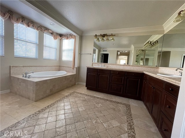 Detail Gallery Image 13 of 19 For 16 Kingsway, Ladera Ranch,  CA 92694 - 5 Beds | 3 Baths