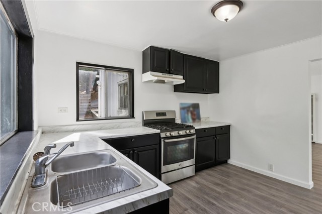 Detail Gallery Image 13 of 41 For 532 Sunset, Crestline,  CA 92325 - 3 Beds | 1/1 Baths