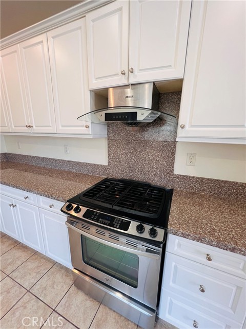 Detail Gallery Image 14 of 38 For 3022 E via Corvina, Ontario,  CA 91764 - 3 Beds | 2/1 Baths