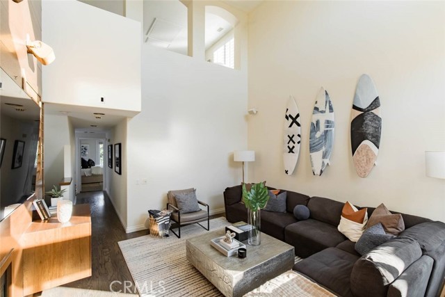 Detail Gallery Image 23 of 38 For 615 7th Street, Huntington Beach,  CA 92648 - 4 Beds | 4/1 Baths