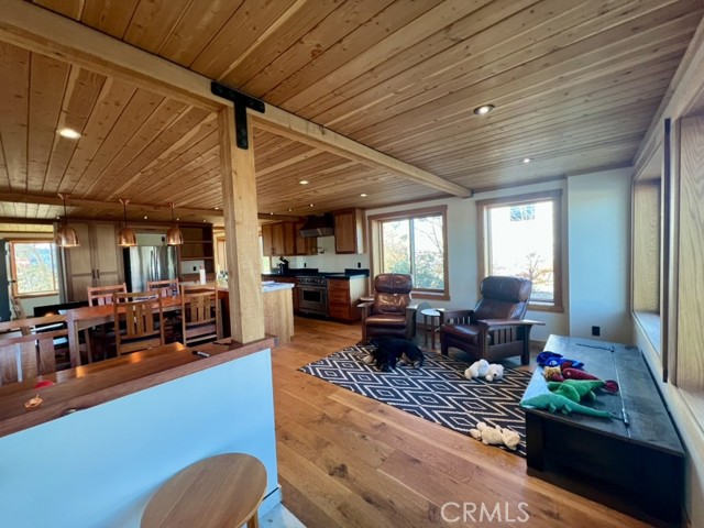 Image 4 of 28 For 20820 Elderberry Way