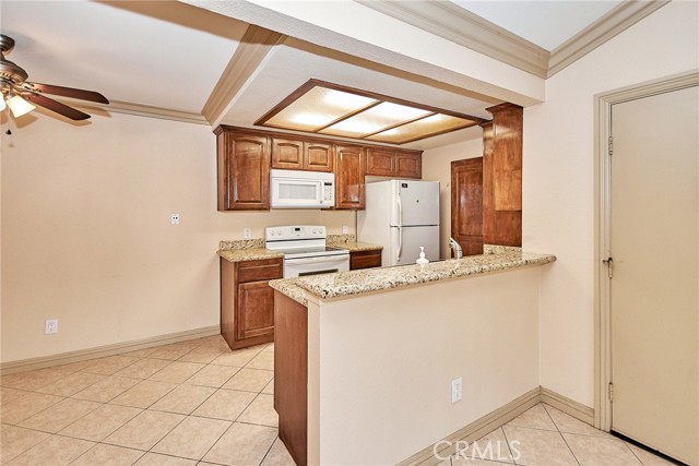 Detail Gallery Image 6 of 34 For 3535 Banbury Dr #14,  Riverside,  CA 92505 - 1 Beds | 1 Baths
