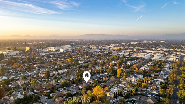 5715 Norwich, Van Nuys CA: https://media.crmls.org/medias/b67f3949-ca70-4a71-bd3b-b58c5381859e.jpg