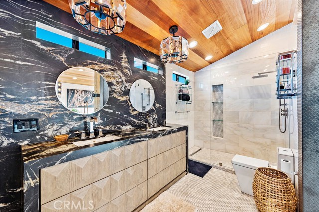 Detail Gallery Image 24 of 36 For 2966 Terry Rd, Laguna Beach,  CA 92651 - 3 Beds | 2 Baths