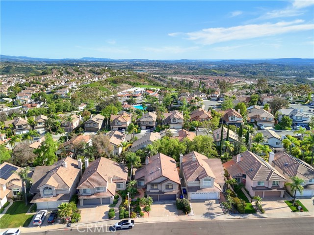 Detail Gallery Image 11 of 72 For 28572 Brookhill Rd, Trabuco Canyon,  CA 92679 - 4 Beds | 2/1 Baths