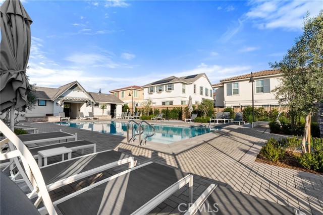 Detail Gallery Image 31 of 35 For 15185 Ridge, Fontana,  CA 92336 - 4 Beds | 3/1 Baths