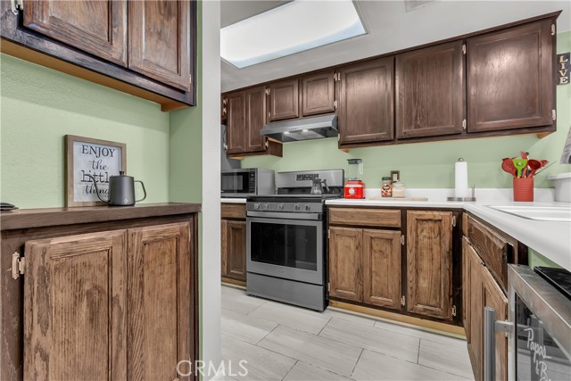 Detail Gallery Image 10 of 30 For 820 W Compton #20,  Compton,  CA 90220 - 3 Beds | 2/1 Baths