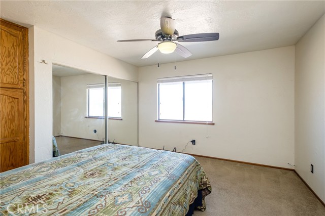 21186 Standing Rock Avenue, Apple Valley CA: https://media.crmls.org/medias/b681e76a-933b-4f25-8bd5-23172969aa5c.jpg
