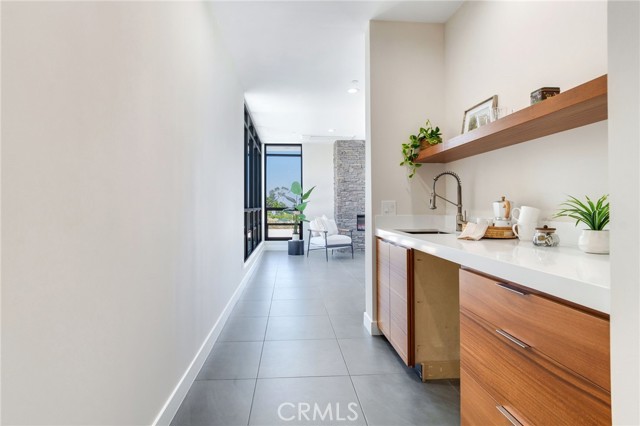 1912 Edgefair Lane, Redlands CA: https://media.crmls.org/medias/b68263b7-8bc8-4459-9779-e68b5834a255.jpg