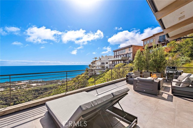 Detail Gallery Image 7 of 49 For 591 Balboa Ave, Laguna Beach,  CA 92651 - 4 Beds | 4/1 Baths