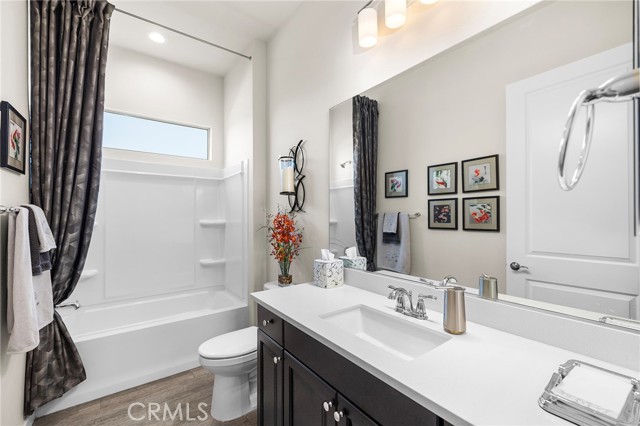 11360 Alton Drive, Corona CA: https://media.crmls.org/medias/b6829cbd-3737-42b8-9709-e0d7a6ff405a.jpg
