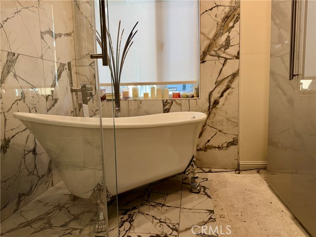 Detail Gallery Image 19 of 46 For 3585 Ambrose, Corona,  CA 92882 - 5 Beds | 3/1 Baths