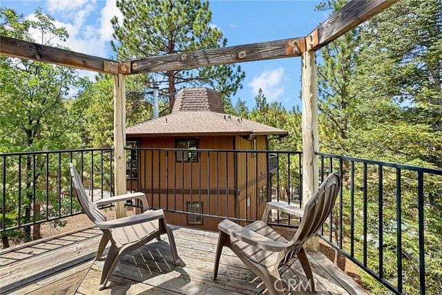 1281 Sand Canyon, Big Bear Lake CA: https://media.crmls.org/medias/b6834a9f-a9cf-4694-b6a8-fba302ed0a6f.jpg