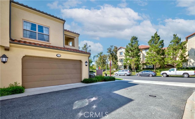 78 Talisman, Irvine CA: https://media.crmls.org/medias/b683a18f-1a80-4430-ba20-632f9b200b6d.jpg